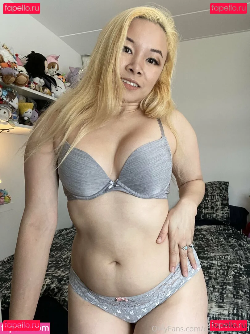 Celeste Orchid Onlyfans Photo Gallery 
