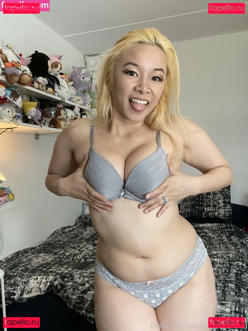 Celeste Orchid Onlyfans Photo Gallery 