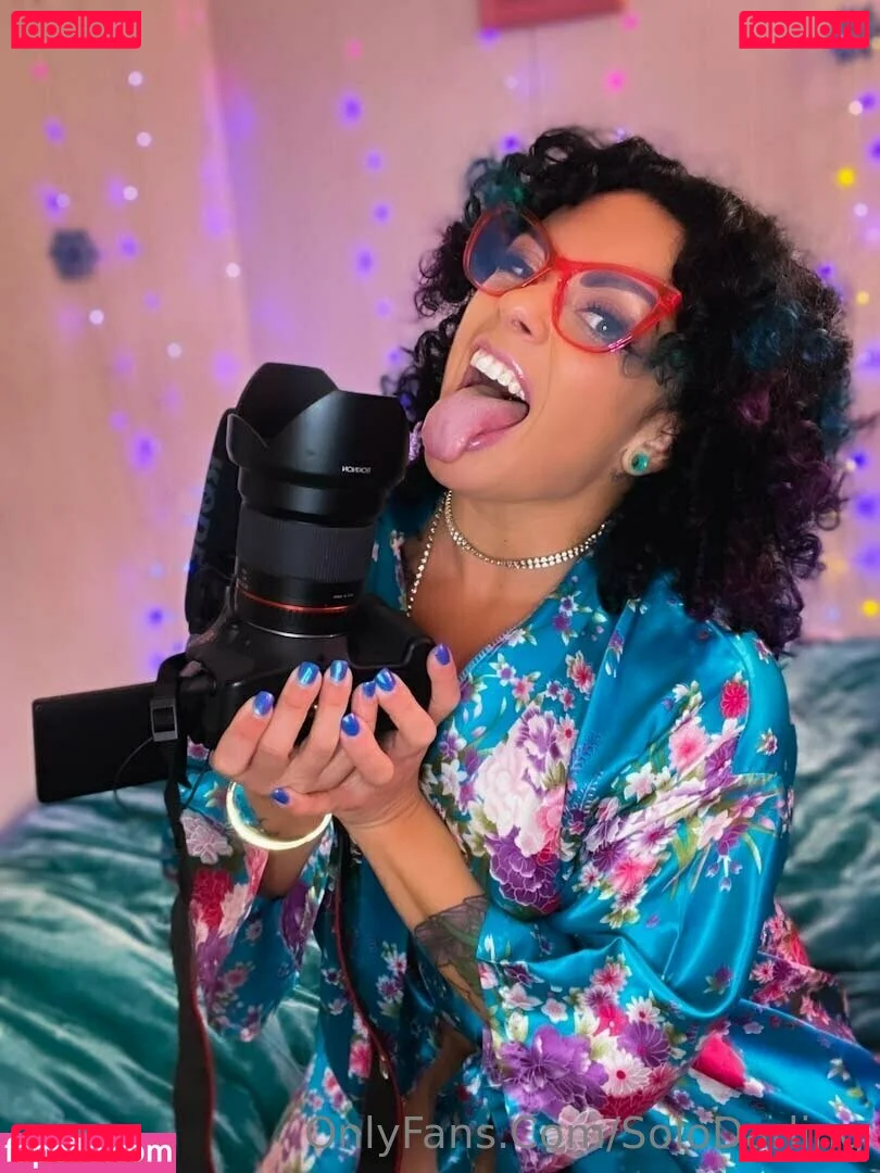 solodarling Onlyfans Photo Gallery 