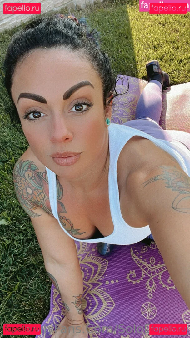 solodarling Onlyfans Photo Gallery 