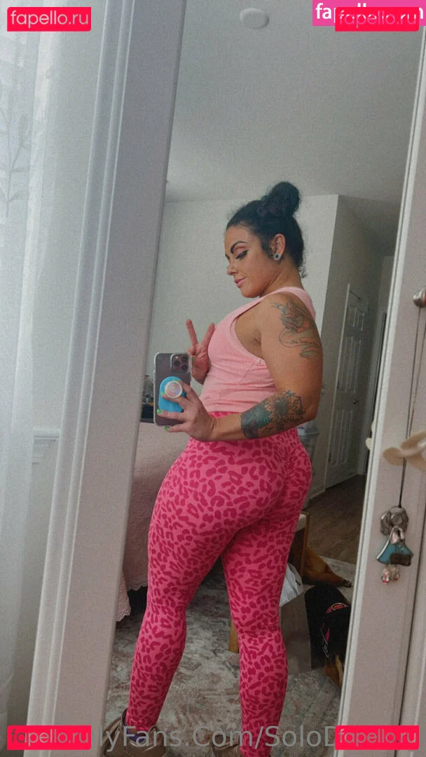 solodarling Onlyfans Photo Gallery 