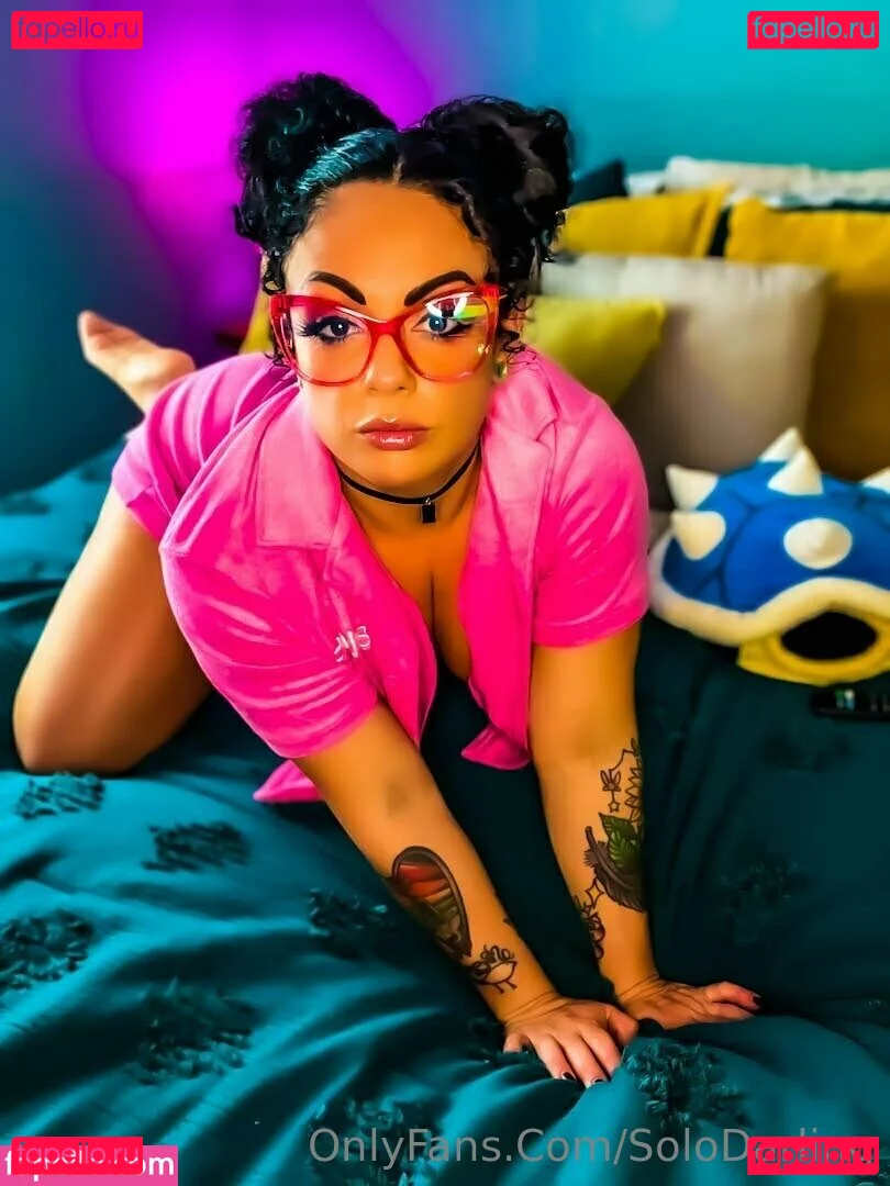 solodarling Onlyfans Photo Gallery 