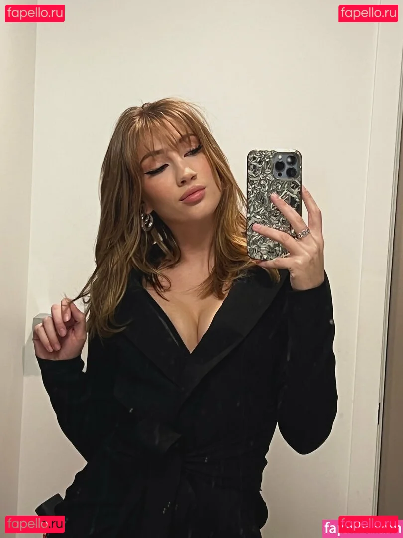 bigmouthbella Onlyfans Photo Gallery 