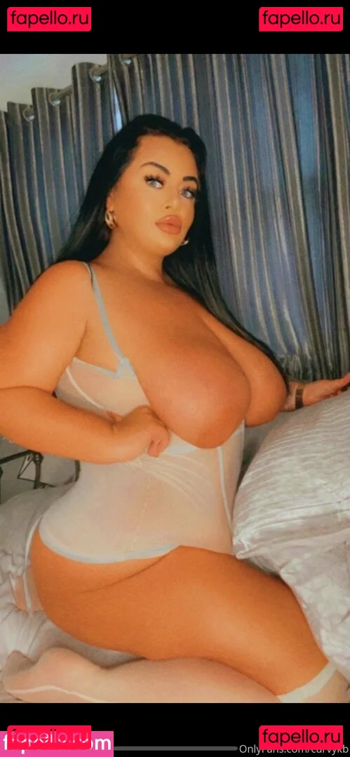 khloe38kk Onlyfans Photo Gallery 