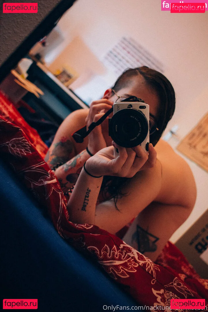 Lisa Bumble Onlyfans Photo Gallery 