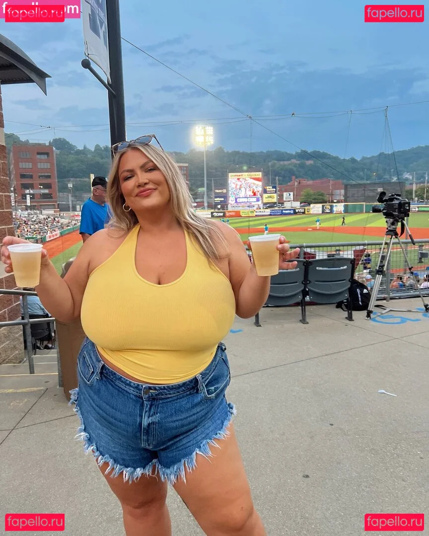 Hayden Onlyfans Photo Gallery 