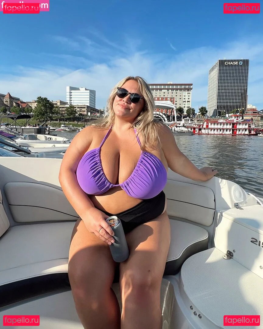 Hayden Onlyfans Photo Gallery 