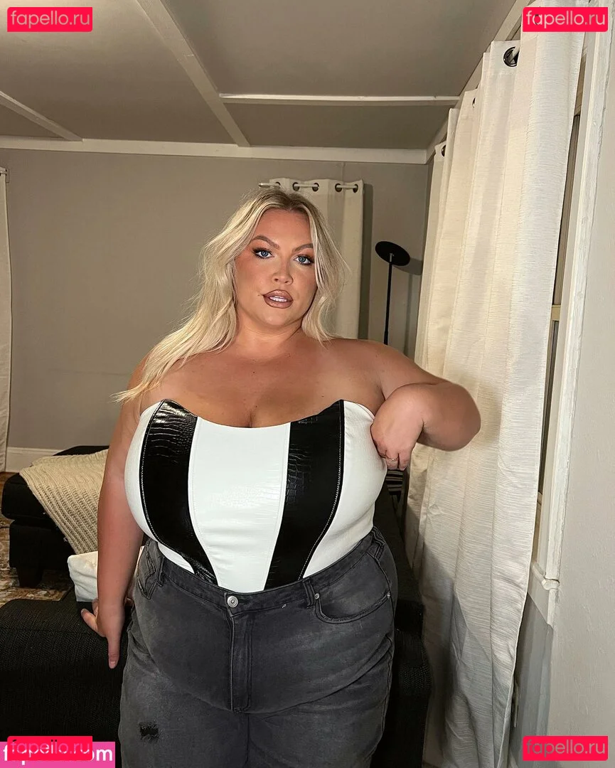 Hayden Onlyfans Photo Gallery 