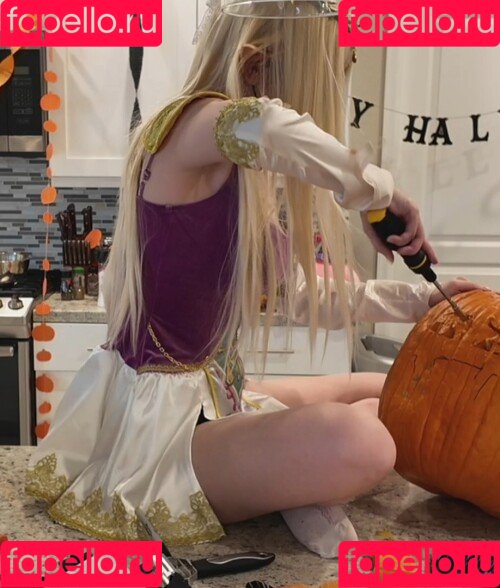 Rainhoe Onlyfans Photo Gallery 