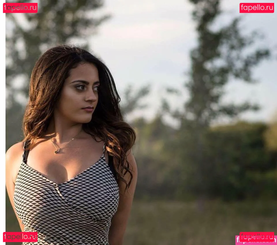 Maria Sharrad Onlyfans Photo Gallery 