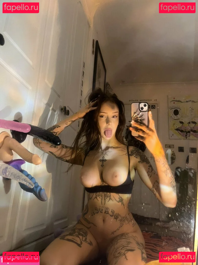 liverinrose Onlyfans Photo Gallery 