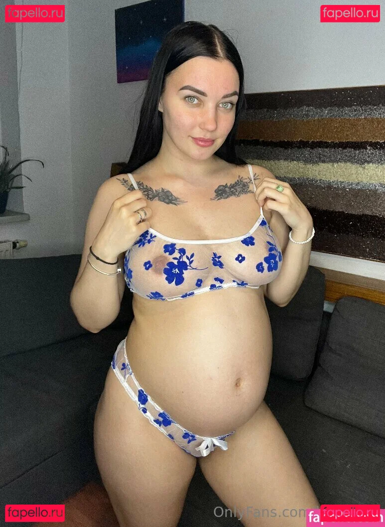 lollymolli Onlyfans Photo Gallery 