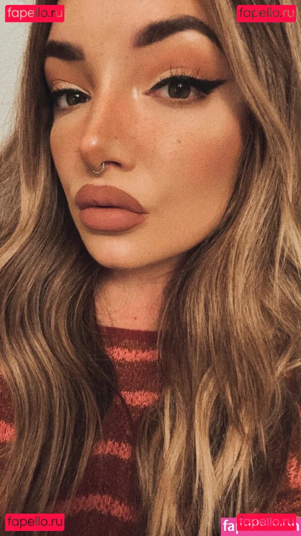 Brittany Zapata Onlyfans Photo Gallery 