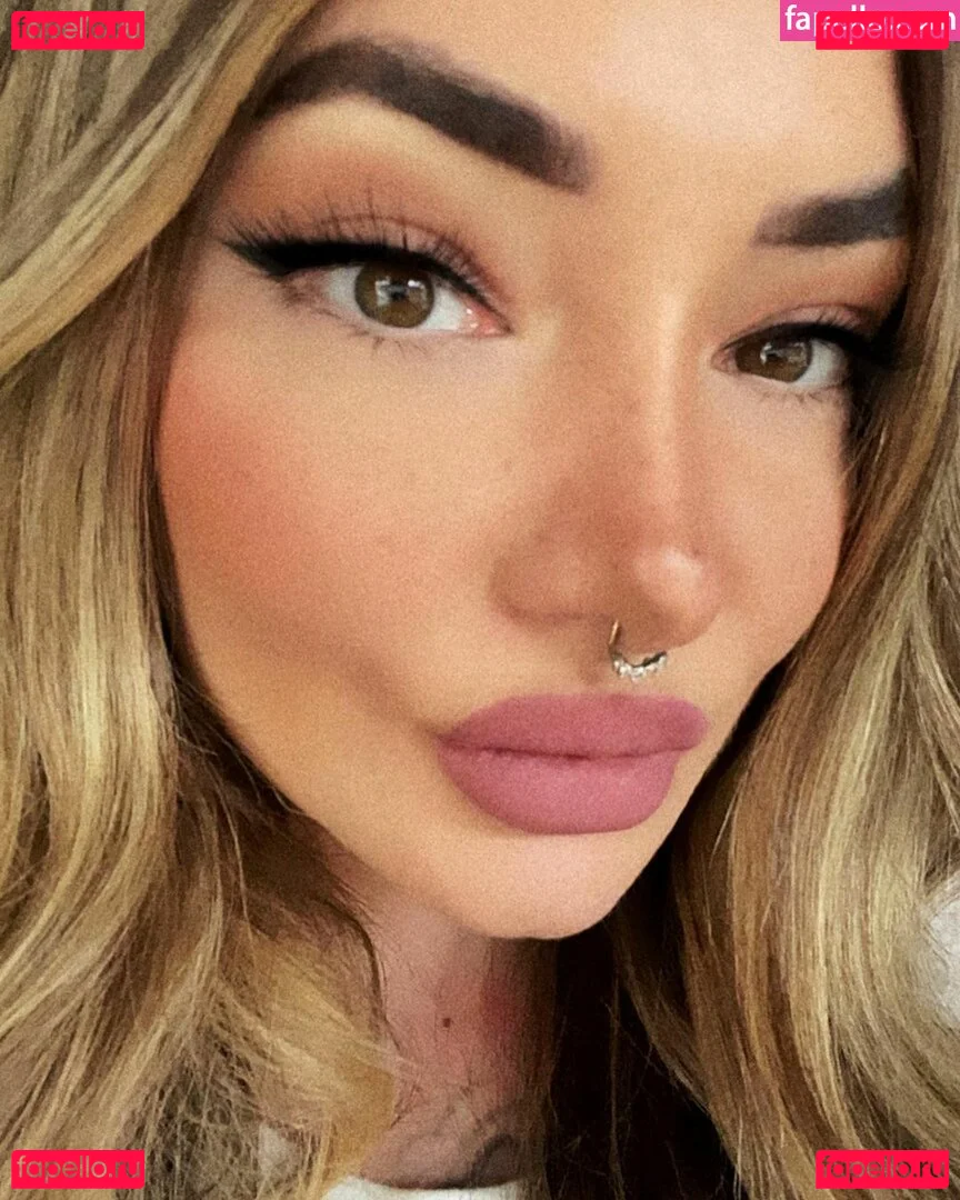 Brittany Zapata Onlyfans Photo Gallery 