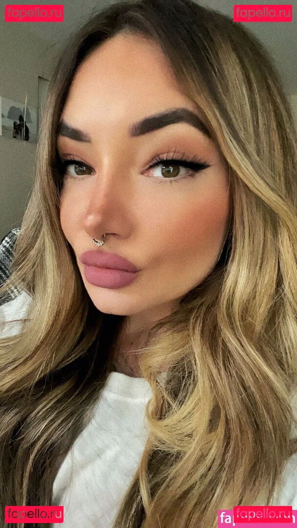 Brittany Zapata Onlyfans Photo Gallery 