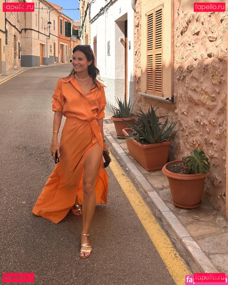 Simone Voss Onlyfans Photo Gallery 