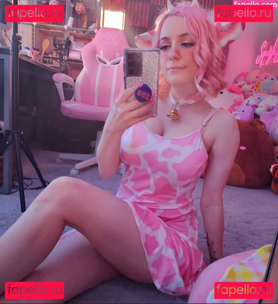 SquishShe Onlyfans Photo Gallery 