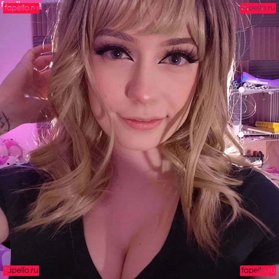 SquishShe Onlyfans Photo Gallery 