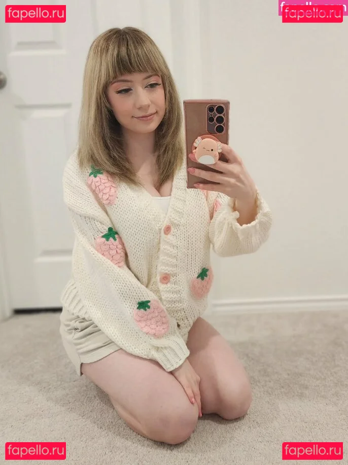 SquishShe Onlyfans Photo Gallery 