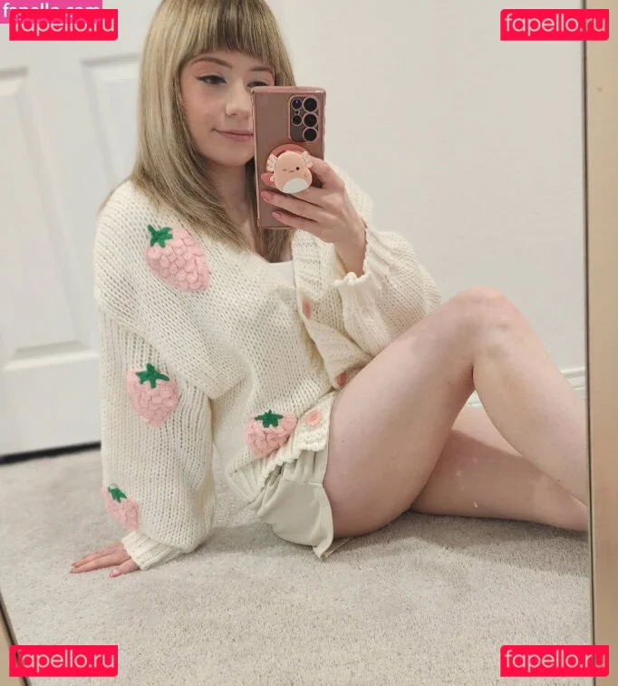 SquishShe Onlyfans Photo Gallery 