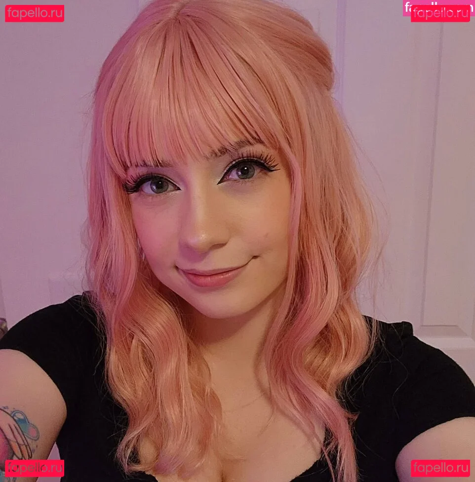 SquishShe Onlyfans Photo Gallery 