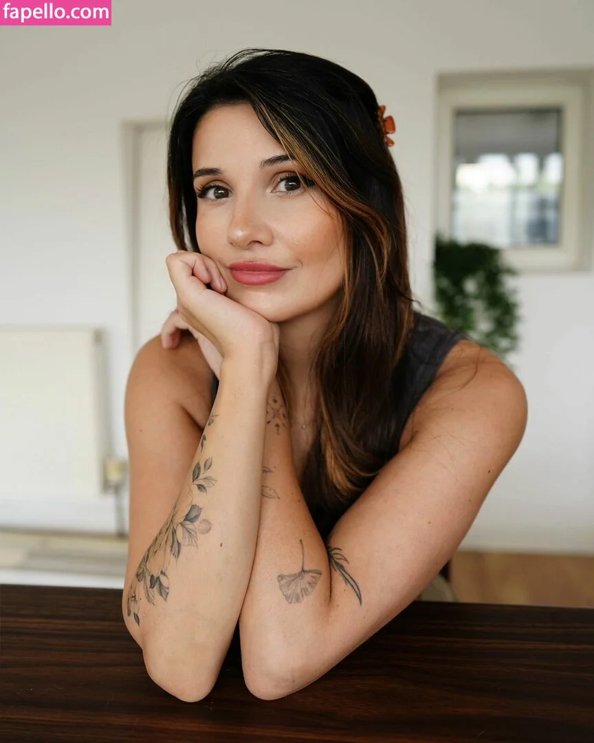 Cadaea Onlyfans Photo Gallery 