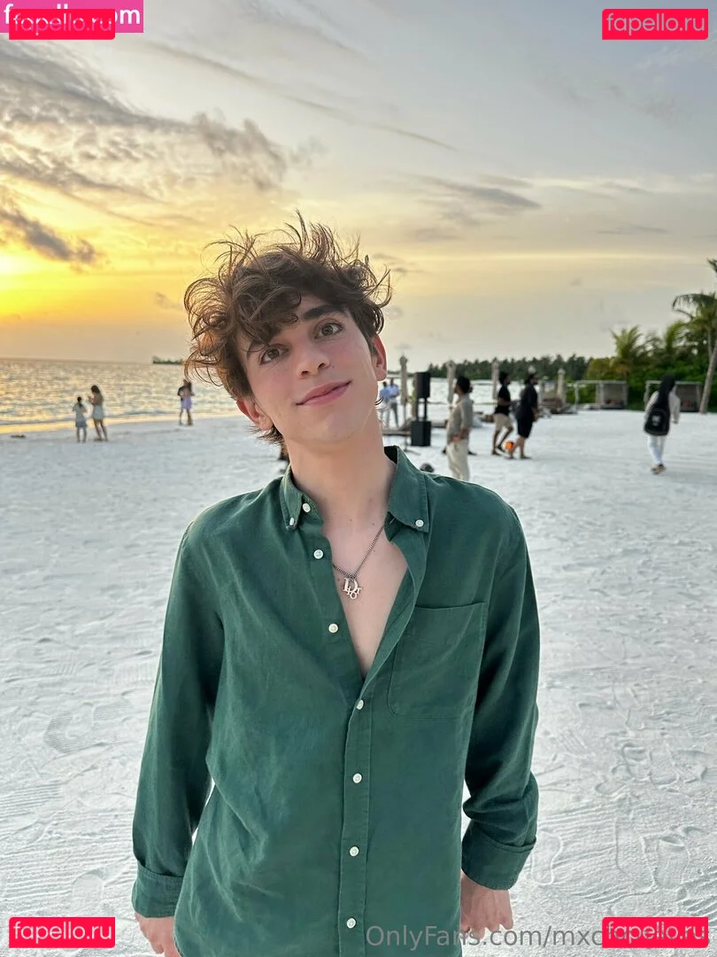 mxchcuevas Onlyfans Photo Gallery 