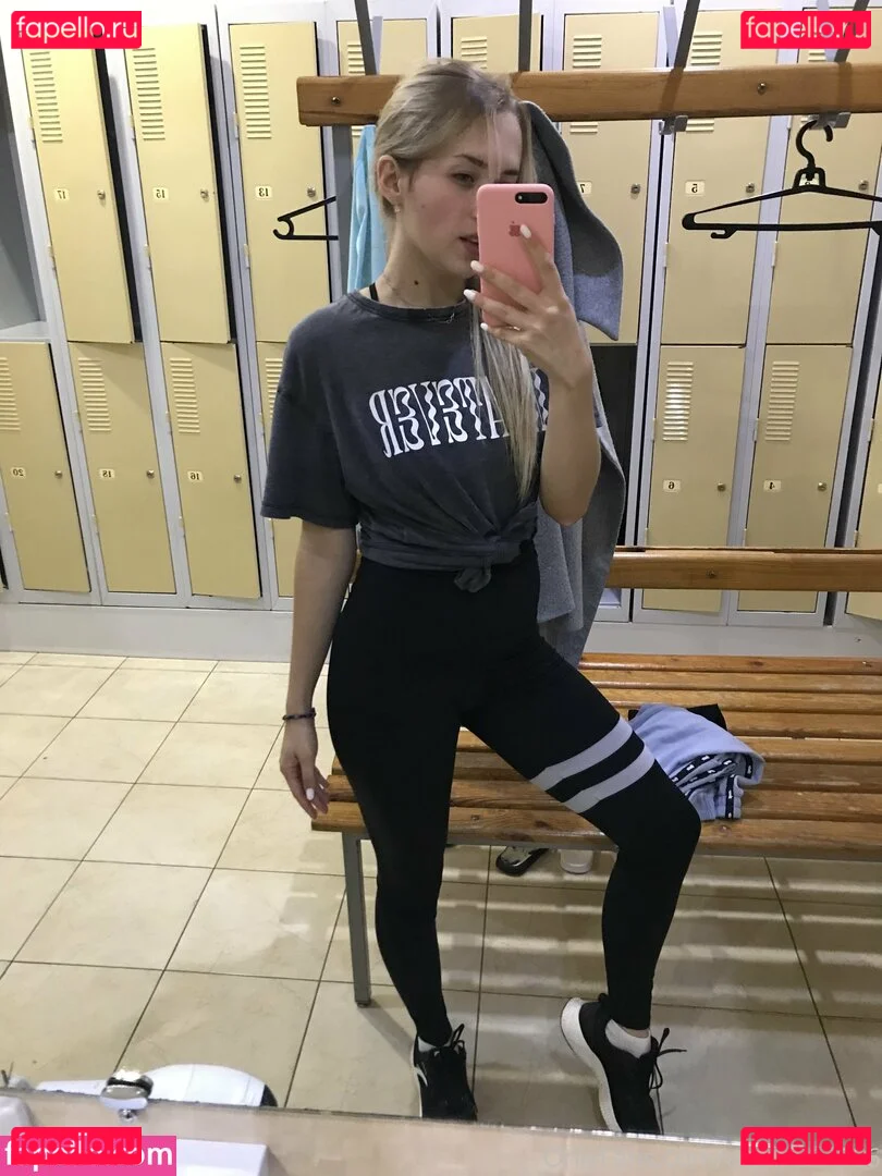 ur_moon666 Onlyfans Photo Gallery 