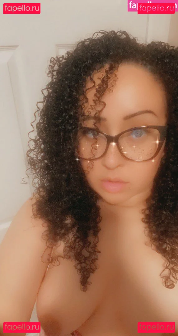 Justinee Starr Onlyfans Photo Gallery 