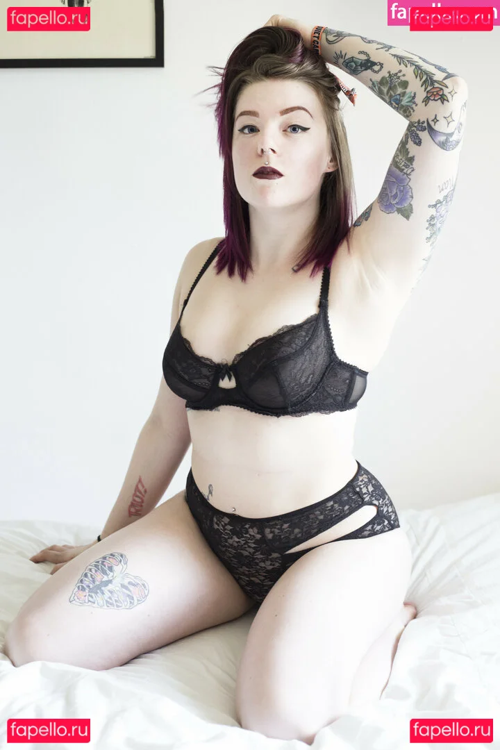 Petal SG Onlyfans Photo Gallery 