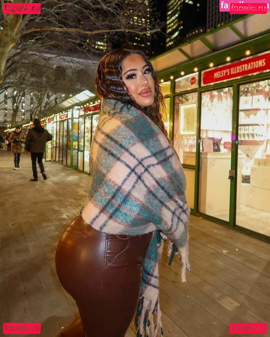 theonlybarbii Onlyfans Photo Gallery 