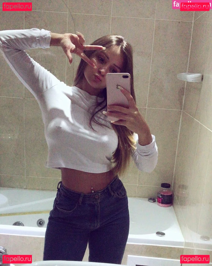 Nayara Azevedo Onlyfans Photo Gallery 