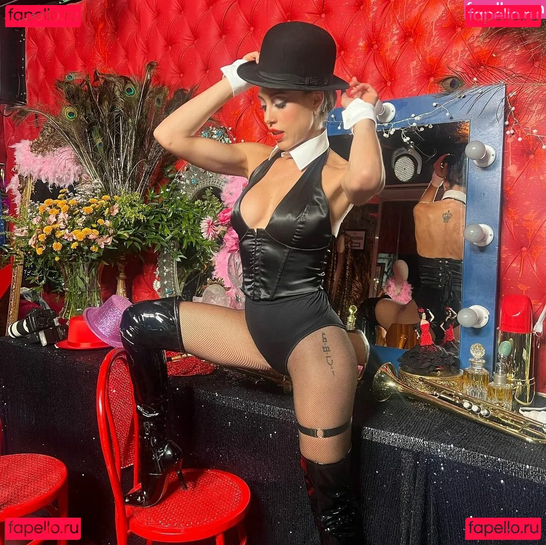 Cinderella Onlyfans Photo Gallery 