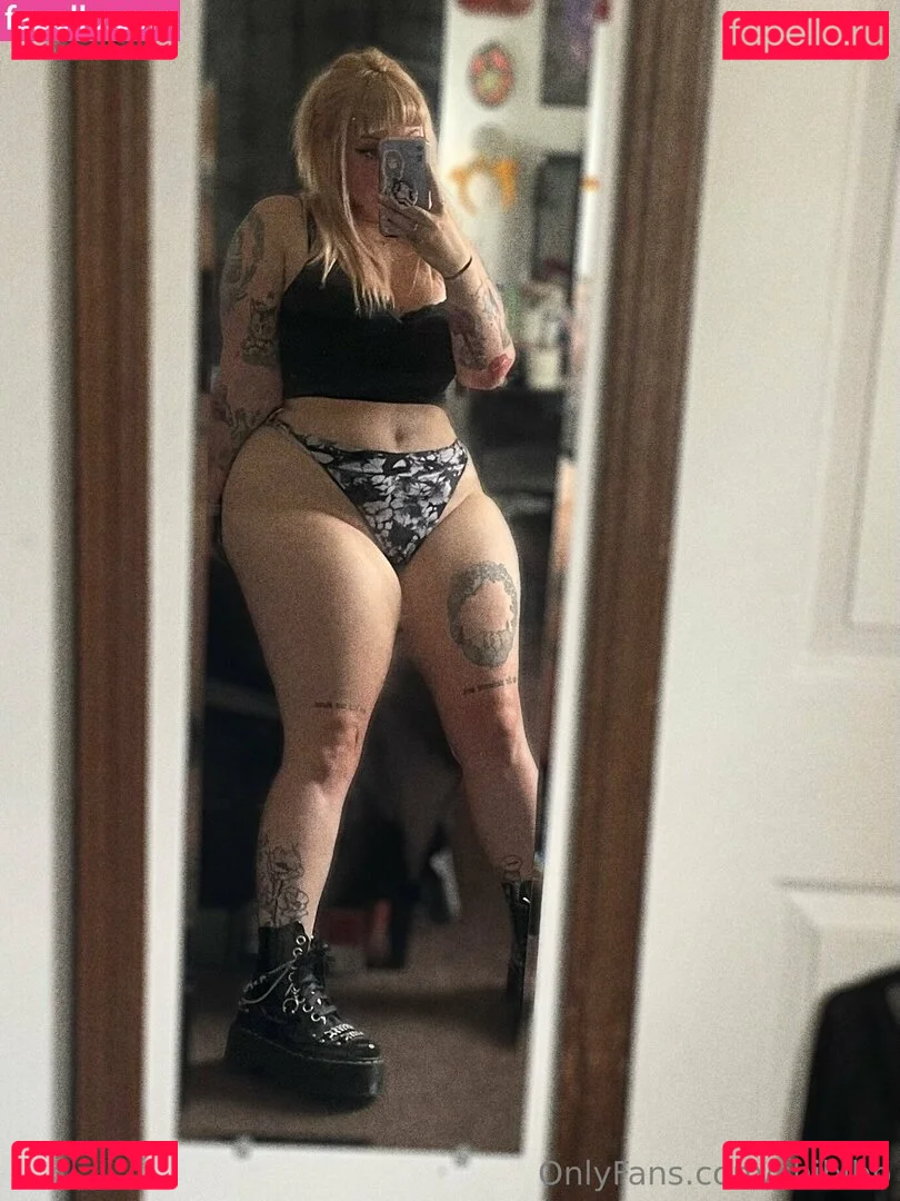 chibi.steph Onlyfans Photo Gallery 