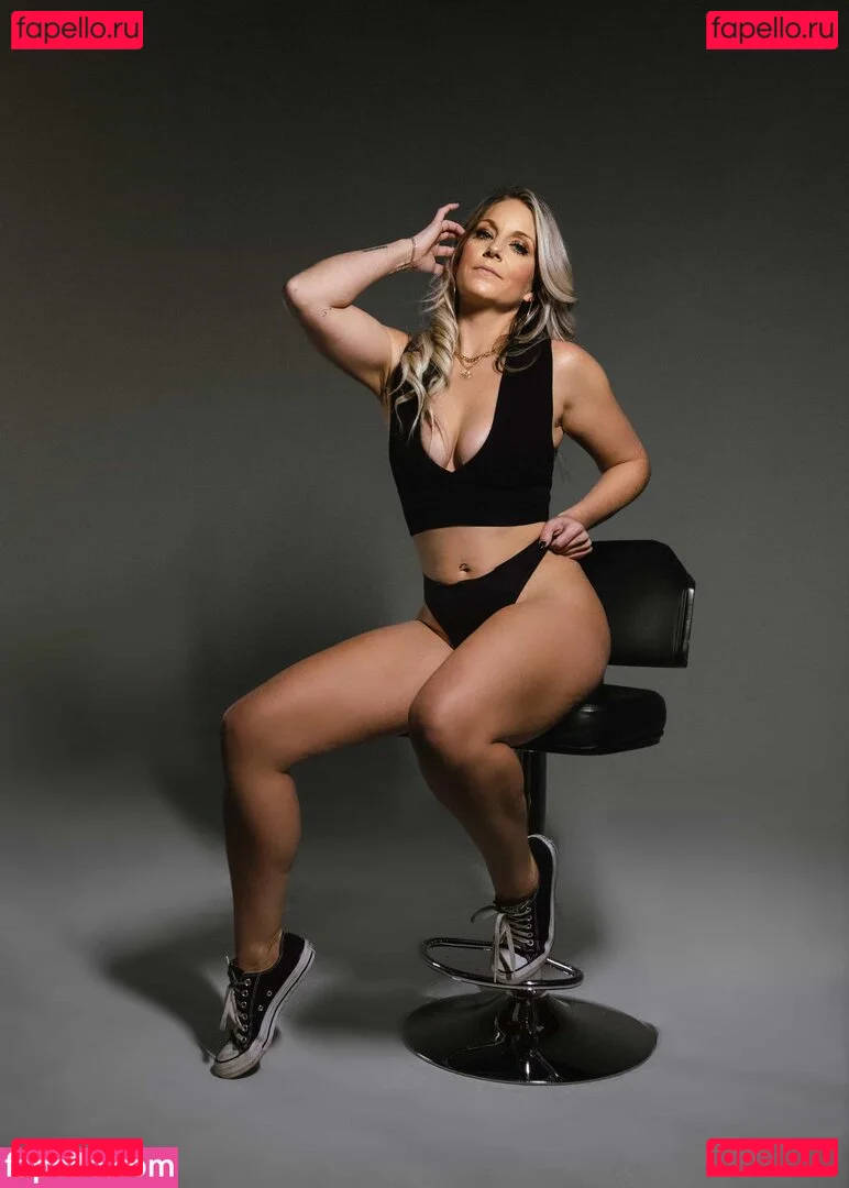 Vesper Violet Onlyfans Photo Gallery 