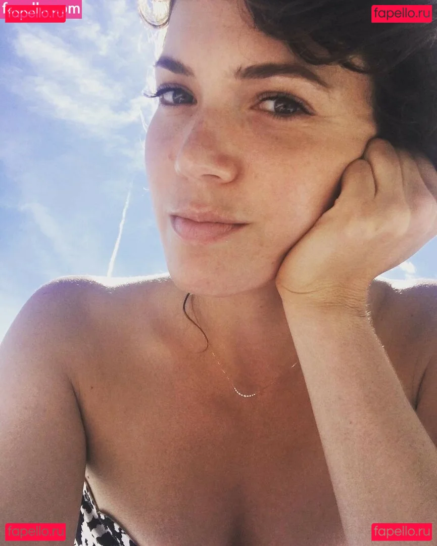 Mandy Moore Onlyfans Photo Gallery 