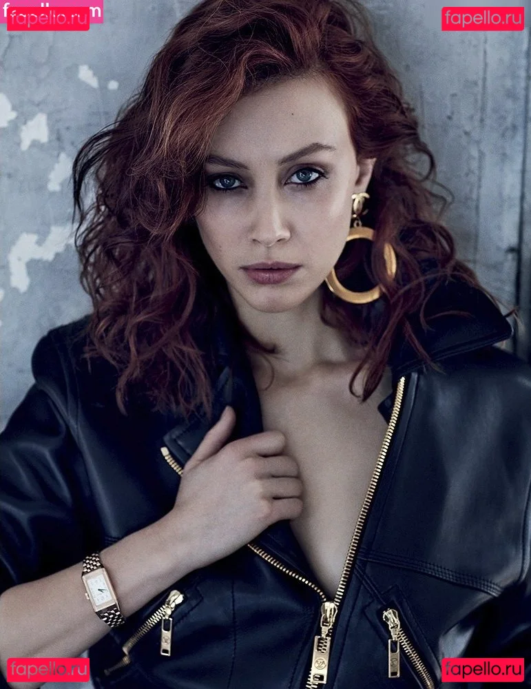 Sarah Gadon Onlyfans Photo Gallery 