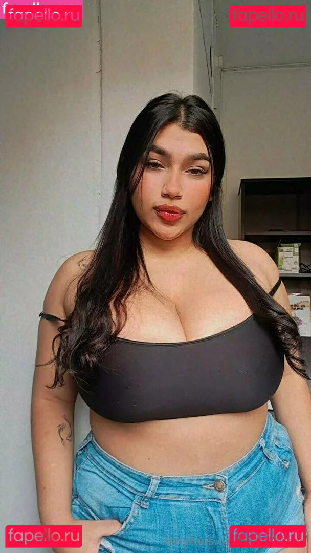 sofie_juggs Onlyfans Photo Gallery 