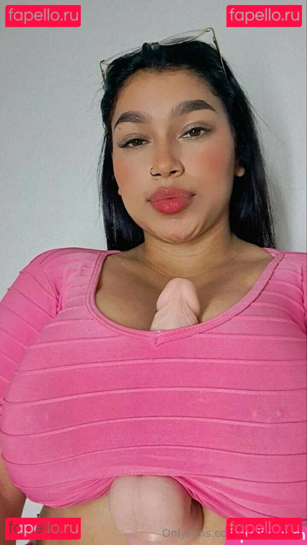 sofie_juggs Onlyfans Photo Gallery 