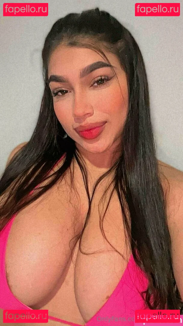 sofie_juggs Onlyfans Photo Gallery 