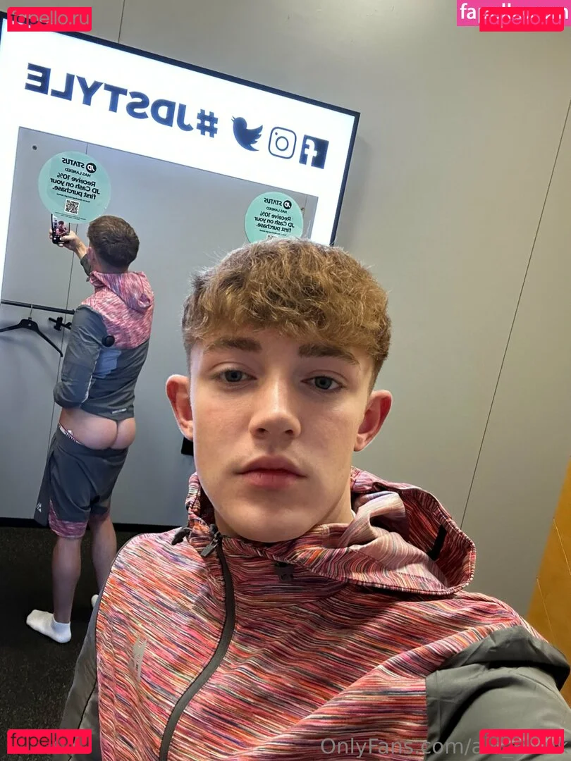 alo_twink Onlyfans Photo Gallery 