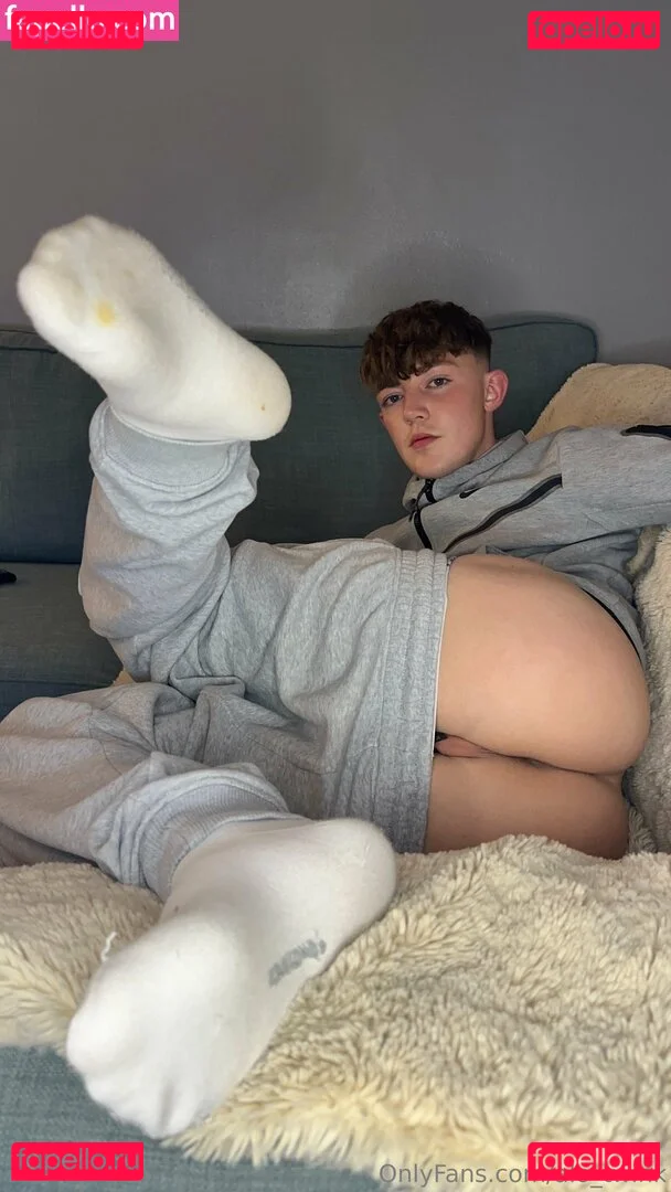 alo_twink Onlyfans Photo Gallery 