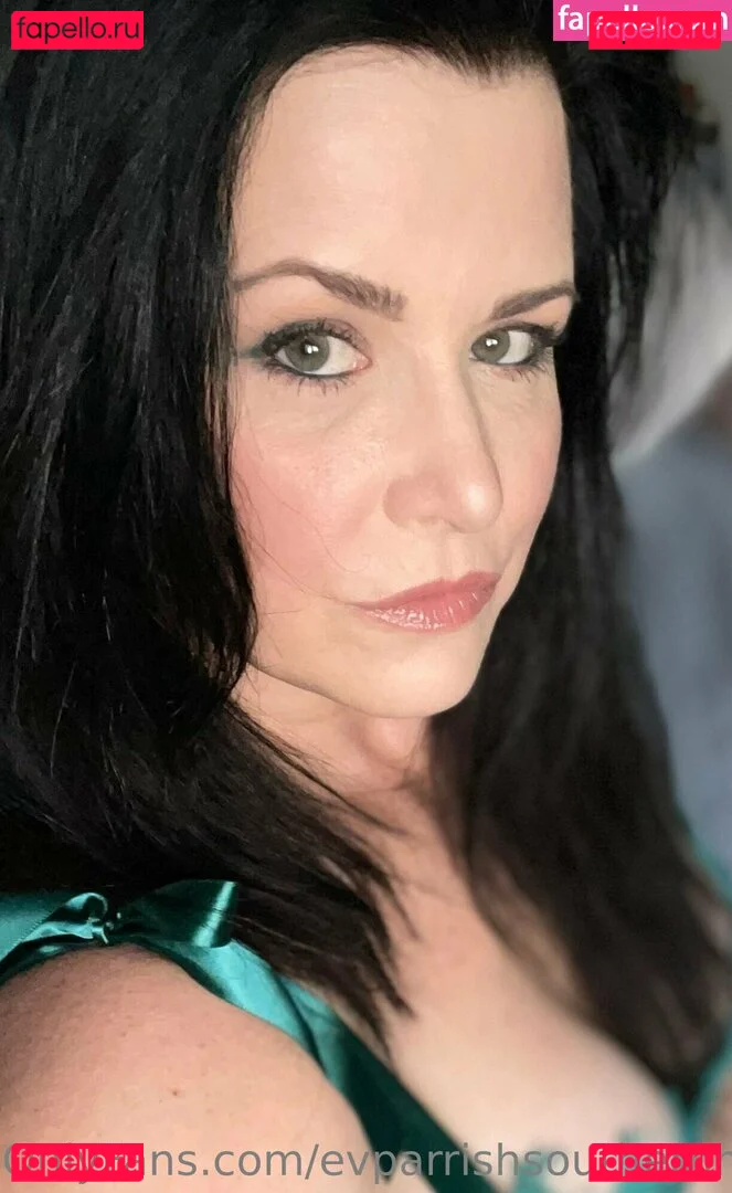 evparrish Onlyfans Photo Gallery 