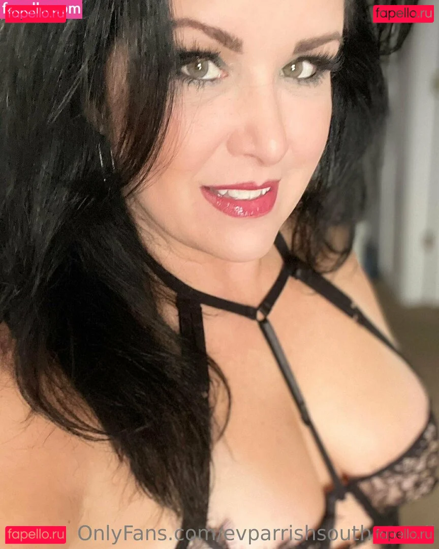 evparrish Onlyfans Photo Gallery 