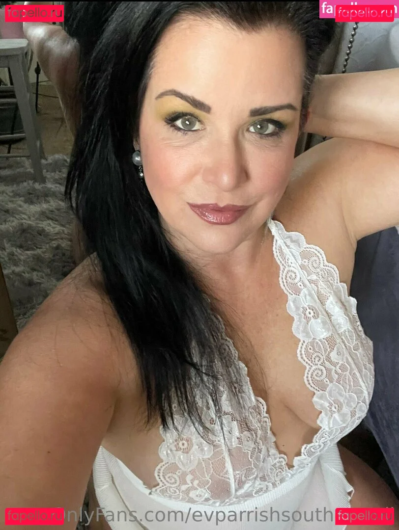 evparrish Onlyfans Photo Gallery 