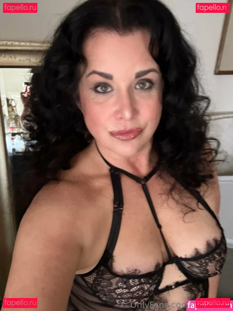 evparrish Onlyfans Photo Gallery 