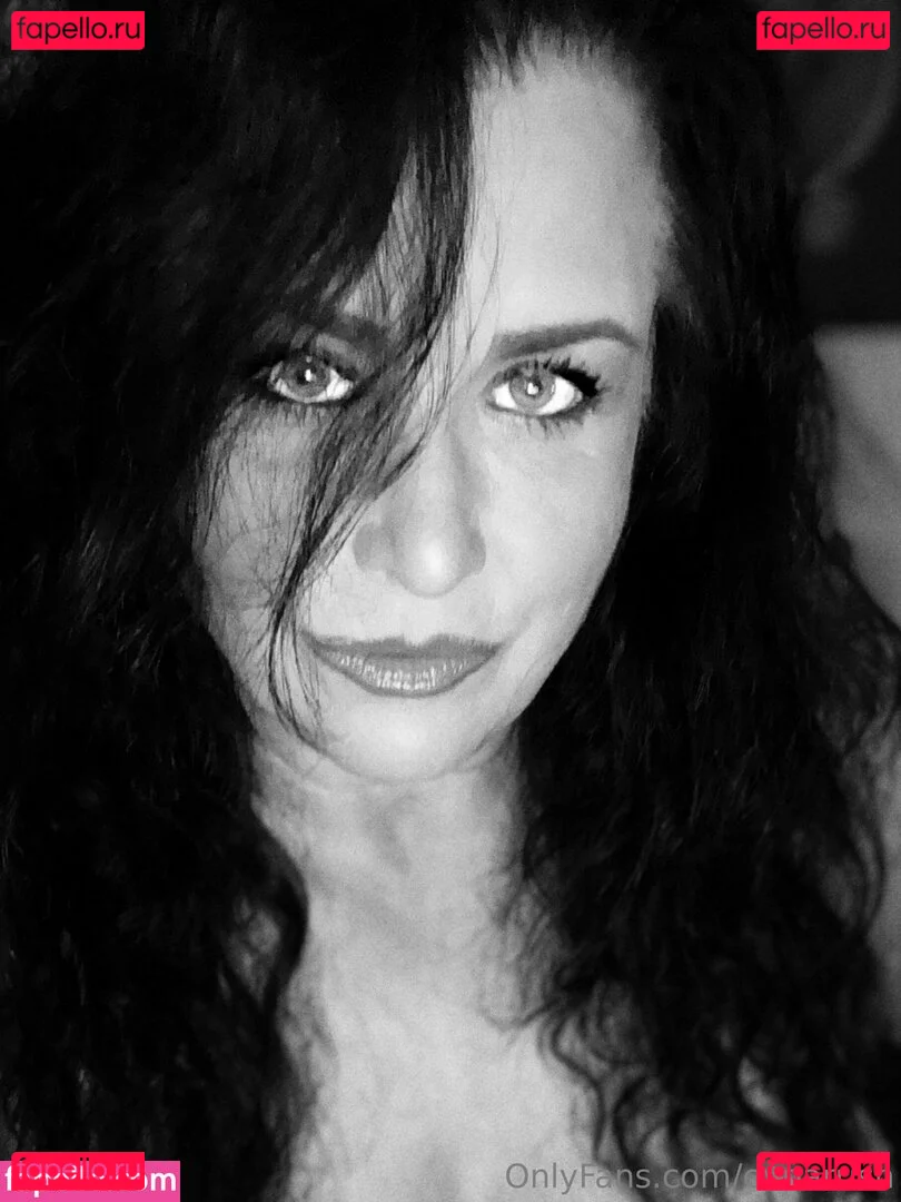 evparrish Onlyfans Photo Gallery 