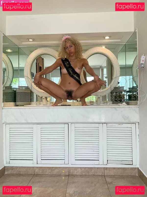 bloompoison Onlyfans Photo Gallery 