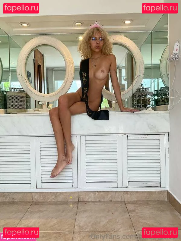 bloompoison Onlyfans Photo Gallery 