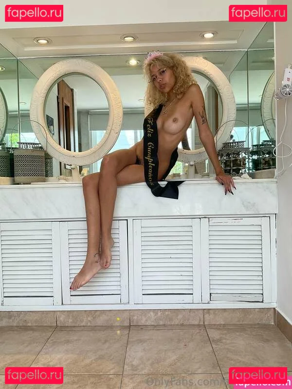 bloompoison Onlyfans Photo Gallery 